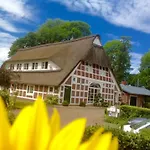 Luxus-landhaus Nordsee, Sommer-pool, Kaminofen, Grosse Terrasse, Grill, 2 Schlafzimmer, Kueche, Bad, Wlan, דירה