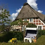 Luxus-landhaus Nordsee, Sommer-pool, Kaminofen, Grosse Terrasse, Grill, 2 Schlafzimmer, Kueche, Bad, Wlan,