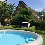 Luxus-landhaus Nordsee, Sommer-pool, Kaminofen, Grosse Terrasse, Grill, 2 Schlafzimmer, Kueche, Bad, Wlan, דירה *