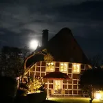 Luxus-landhaus Nordsee, Sommer-pool, Kaminofen, Grosse Terrasse, Grill, 2 Schlafzimmer, Kueche, Bad, Wlan, 아파트 Hemmoor