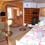Luxus-landhaus Nordsee, Sommer-pool, Kaminofen, Grosse Terrasse, Grill, 2 Schlafzimmer, Kueche, Bad, Wlan, *