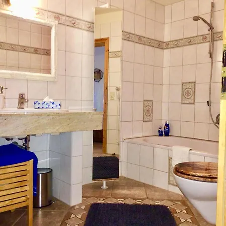 Kamin Ofen Wohnung -Altes Landhaus Oste- 2 Schlafzimmer, Terrasse, Pool, Kueche, Bad,Wlan,Kuehl Im Sommer, Nah Am Nordsee Strand