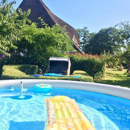 Kamin Ofen Wohnung -Altes Landhaus Oste- 2 Schlafzimmer, Terrasse, Pool, Kueche, Bad,Wlan,Kuehl Im Sommer, Nah Am Nordsee Strand