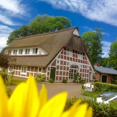 Kamin Ofen Wohnung -Altes Landhaus Oste- 2 Schlafzimmer, Terrasse, Pool, Kueche, Bad,Wlan,Kuehl Im Sommer, Nah Am Nordsee Strand Apartment