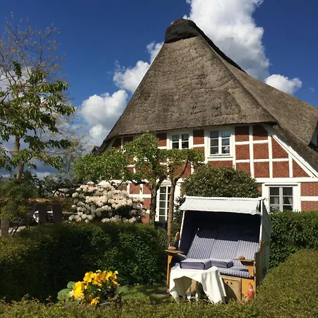 Kamin Ofen Wohnung -Altes Landhaus Oste- 2 Schlafzimmer, Terrasse, Pool, Kueche, Bad,Wlan,Kuehl Im Sommer, Nah Am Nordsee Strand