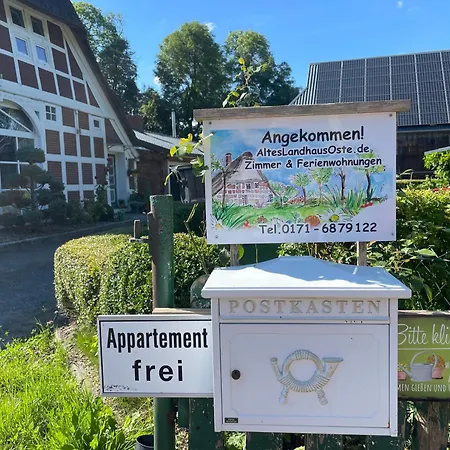 Apartment Kamin Ofen Wohnung -Altes Landhaus Oste- 2 Schlafzimmer, Terrasse, Pool, Kueche, Bad,Wlan,Kuehl Im Sommer, Nah Am Nordsee Strand Hemmoor