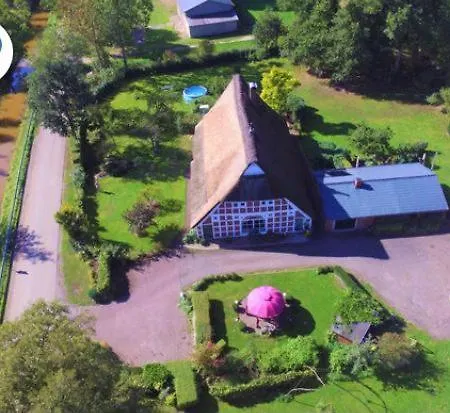 Kamin Ofen Wohnung -Altes Landhaus Oste- 2 Schlafzimmer, Terrasse, Pool, Kueche, Bad,Wlan,Kuehl Im Sommer, Nah Am Nordsee Strand Hemmoor