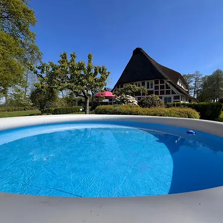 Luxus-landhaus Nordsee, Sommer-pool, Kaminofen, Grosse Terrasse, Grill, 2 Schlafzimmer, Kueche, Bad, Wlan, *