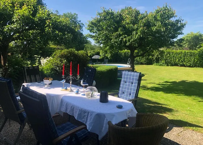 Luxus-Landhaus Nordsee, Sommer-Pool, Kaminofen, Grosse Terrasse, Grill, 2 Schlafzimmer, Kueche, Bad, Wlan, 아파트 *