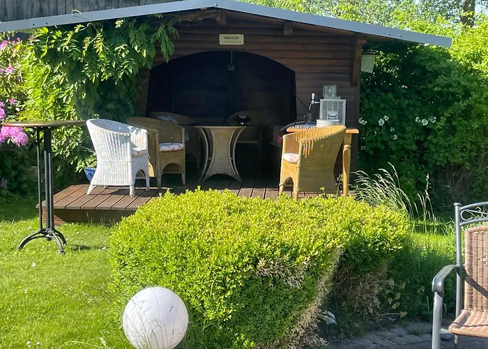 Luxus-landhaus Nordsee, Sommer-pool, Kaminofen, Grosse Terrasse, Grill, 2 Schlafzimmer, Kueche, Bad, Wlan,